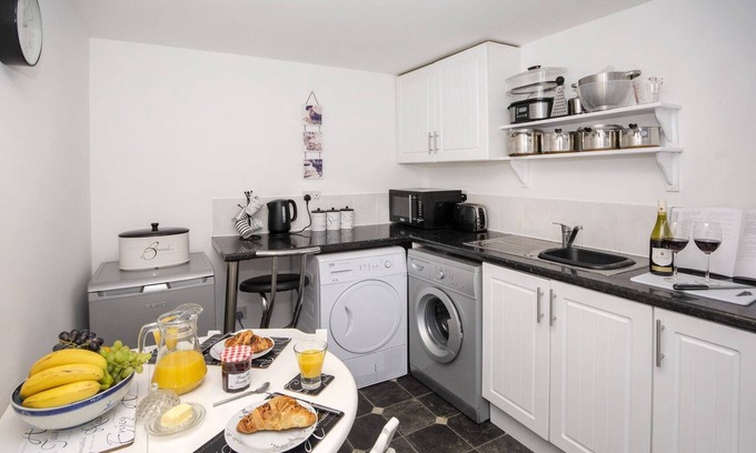 Gardenstown Cottage | Cottage in Gardenstown by Moray Firth Coastline