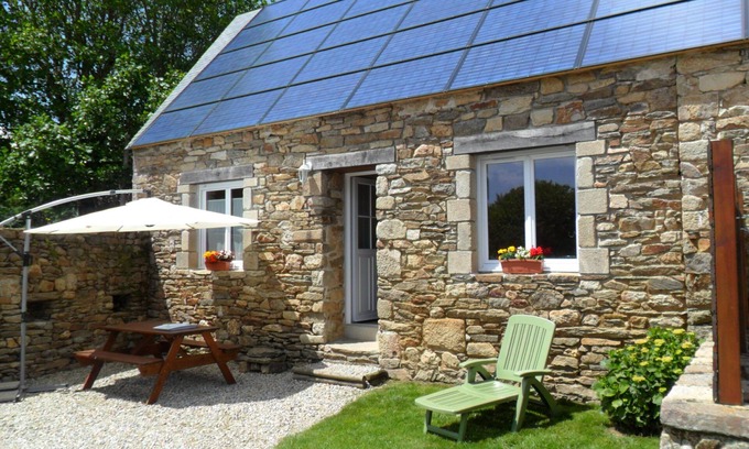 Goulien Cottage | cottage in the countryside 4 km from the sea