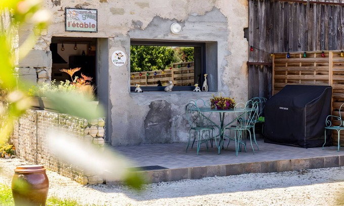 Vallieres Cottage | Cottage 'L'étable' with Private Terrace, Shared Garden and Wi-Fi