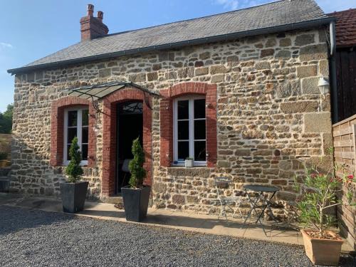 Le Val-Saint-Pere House | Cottage La petite guette