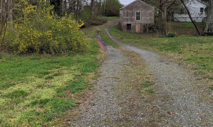 Walnut Cove House | Cottage on 2 acres near Hanging Rock State Park & wedding venues. Pet friendly.