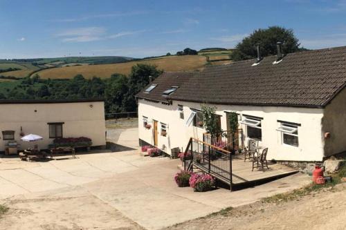 Exmoor National Park House | Cottage on Exmoor - Sleeps 8 & Parking