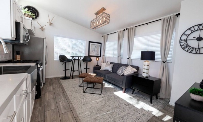 Reno House | Cottage on Historic Grounds: Citrine