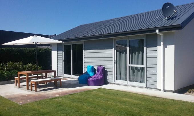 Lowburn Cottage | Cottage on the lake