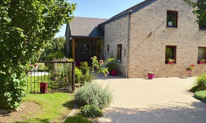 Paliseul Cottage | Cottage Oree des bois in Paliseul with garden