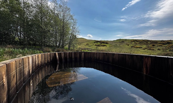 Taynuilt Cottage | Cottage with log burner and wood fired hot tub at Ballimore Farm Estate