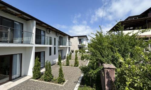 Guria House | Cottages - Townhouses