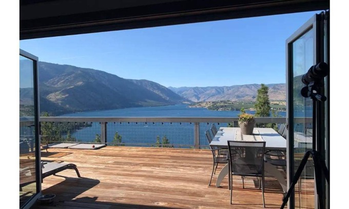 Chelan House | Cougar Crossing Lakehouse STR000882