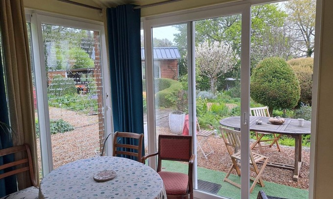 Le Cloitre-Saint-Thegonnec House | Country house close to hiking trails