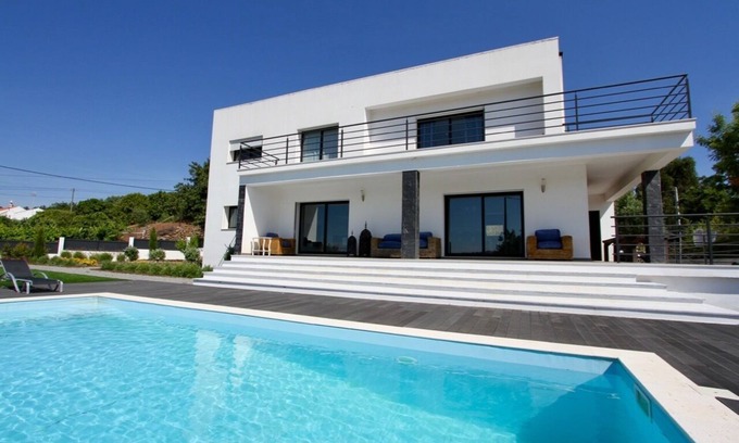 Sao Bartolomeu de Messines Villa | Country house 20 minutes from the beach. Unobstructed view. Wi-Fi. A/C.