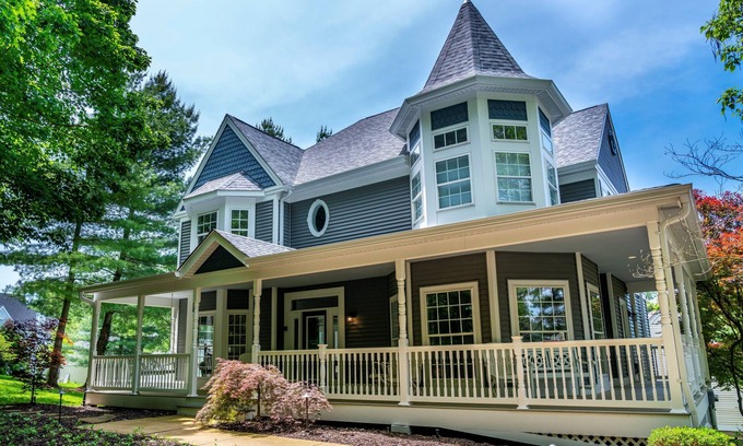 Saint Albans House | Country Charm with Modern Amenities - Great for Families/Golf/Corporate