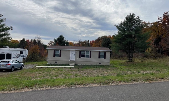 Nichols House | Country classic w/ a modern twist 3 bedroom, 2 bathroom home