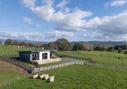 Te Akau House | Country Comfort - only 10 minutes from Hamilton CBD