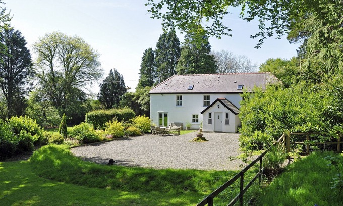 Efailwen Cottage | Country Cottage Near Narberth In Pembrokeshire, Wales