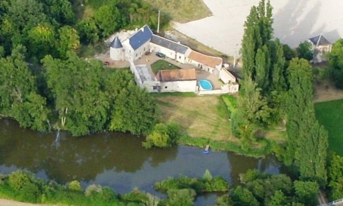 Pouzay House | Country Cottage of the XIXth century in a domain of the XIVth century-Pond-Fishing