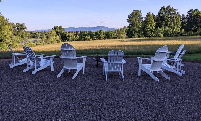 Medusa Other | Country Farmhouse on 110 Acres Overlooking the Catskill Mountains