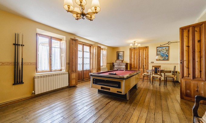 Melgar de Fernamental House | Country House 'Abánades' with Private Pool, Private Garden and Wi-Fi