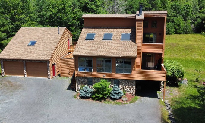 East Jewett House | Country Home minutes from Hunter/Windham in East Jewett, NY
