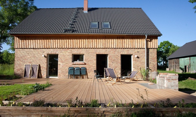 Kraatz House | Country house with terrace & garden for relaxation or concentrated work