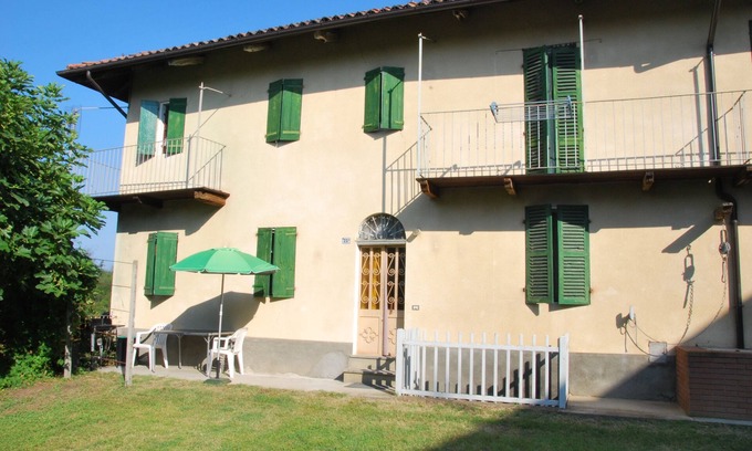 Cortanze House | Country house in quiet village. Pets allowed