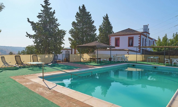 Montoro House | Country House 'Molino De Aceite 1911' with Mountain View, Wi-Fi and Air Conditioning
