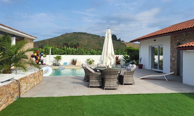 Saint-Esteben Villa | Country house Pays Basque