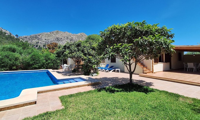 Pollensa Villa | Country house surrounded by beautiful countryside, with a large pool WIFI FREE