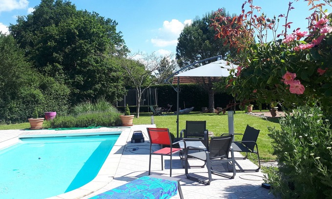 Montambert House | Country house with pool and garden in Burgundy between Loire and Morvan