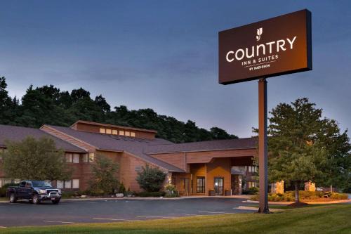Mishawaka Hotel | Country Inn & Suites by Radisson, Mishawaka, IN