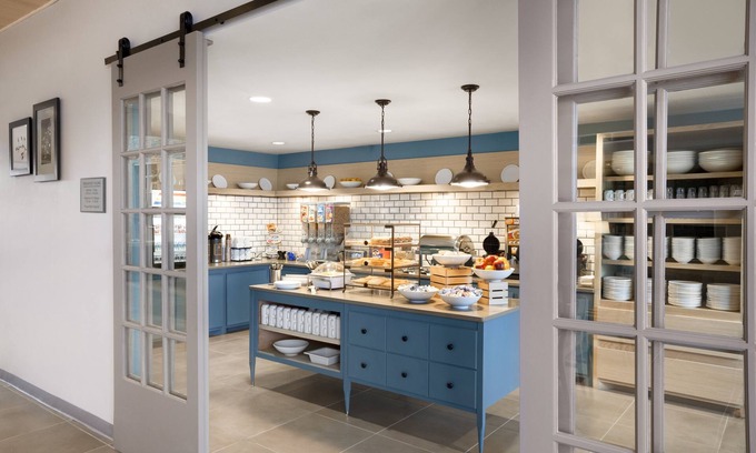Houghton Hotel | Country Inn & Suites by Radisson, Houghton, MI
