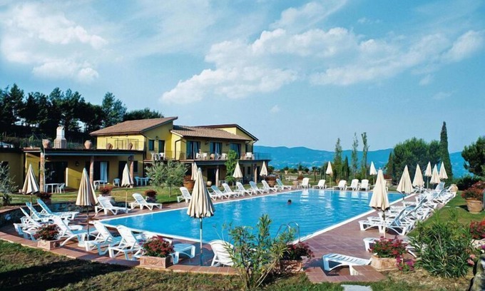 San Donato in Fronzano Apartment | Country Estate Fattoria degli Usignoli