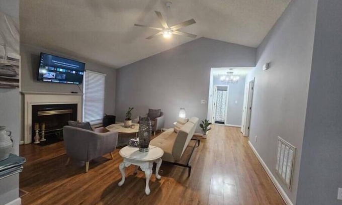 Zebulon House | country living and relaxing!