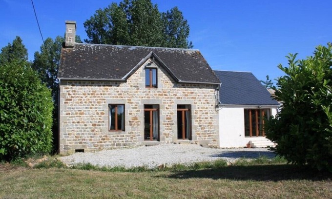 Mortain-Bocage Other | Country location with easy access to local towns. Sleeps up to six people.