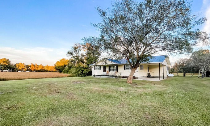 Ash House | Country Oasis near Brunswick County Beaches