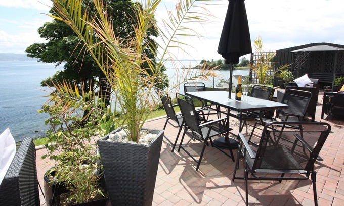 Rothesay House | Country Property, Spectacular Seaviews & Hot Tub, 6 en-suite bedrooms Sleeps 12+