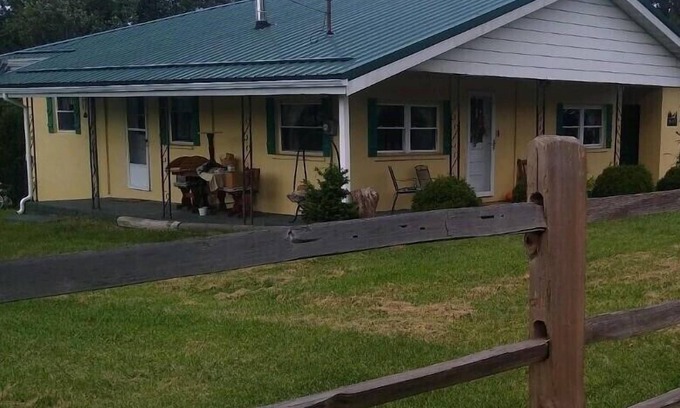 Brandonville Cottage | Country Roads Cottage w/fenced in yard close to state forests and WVU!
