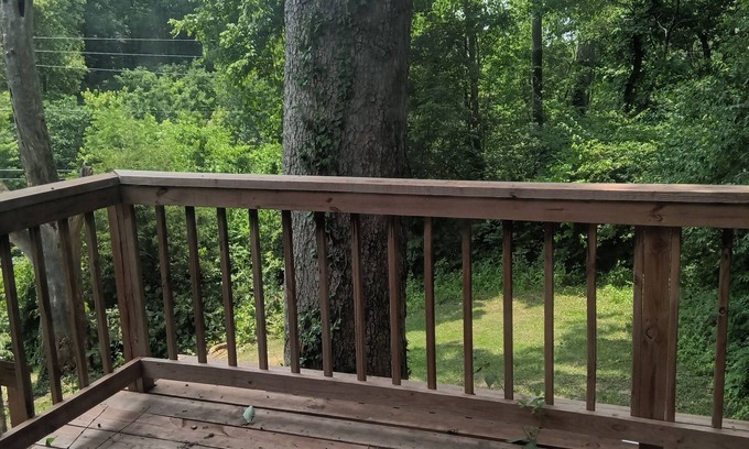 Fairview Heights House | Country Setting