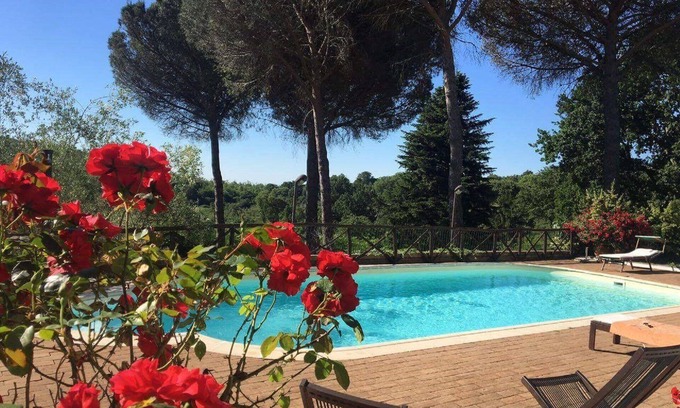 Poggio Villa | Country villa, outdoor holiday, cooking class, walking & biking. Bracciano- Rome