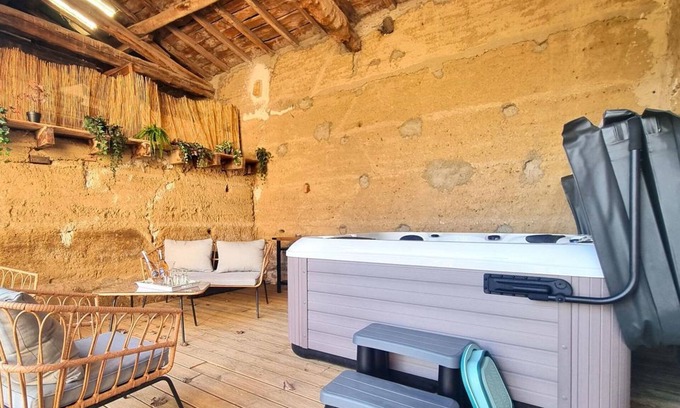 Saint-Cyr-les-Vignes Cottage | Countryside Retreat with Hot Tub, Farm Experience & Games