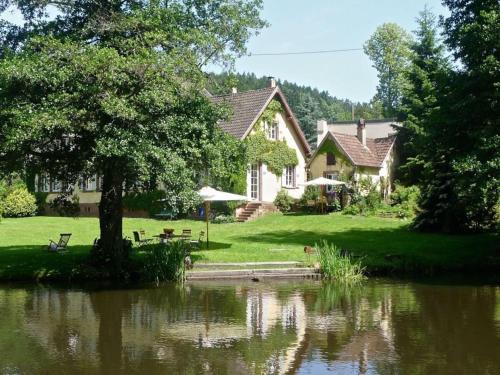 Windstein Apartment | countryside apartment near the lake