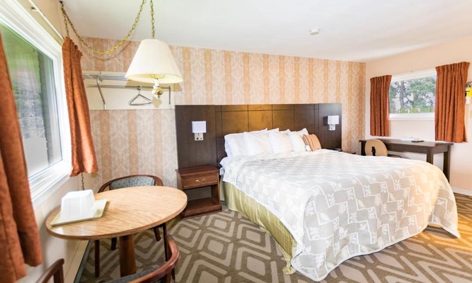 Kingston Hotel | Countryside Inn