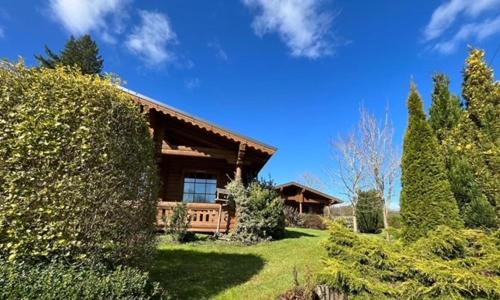 Aymestrey Apartment | Countryside Log Cabin With Hot Tub - Beech