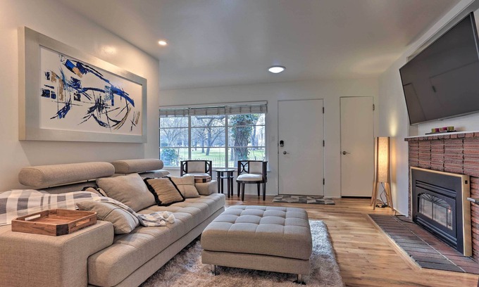 North End House | Couple’s Getaway in North End Boise - Walk to Dtwn
