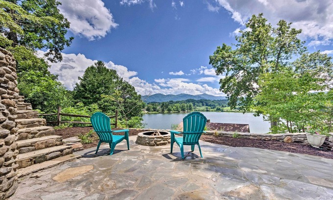 Lake Junaluska Apartment | Couples Retreat with Lake and Mtn Views, Fire Pit