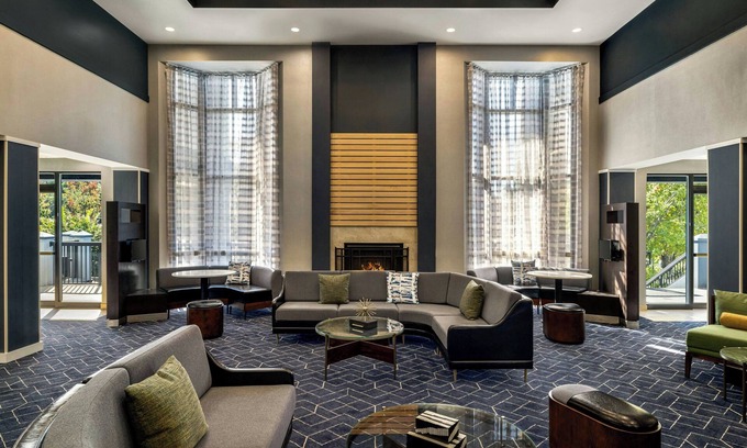 Bermuda Hotel | Courtyard by Marriott Richmond Chester