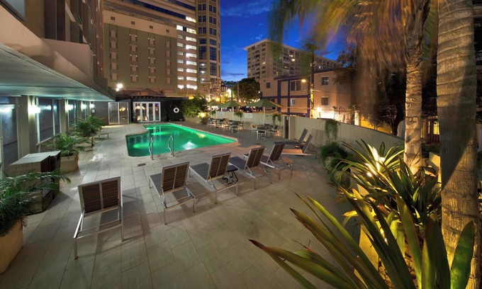 Miramar Hotel | Courtyard by Marriott San Juan Miramar