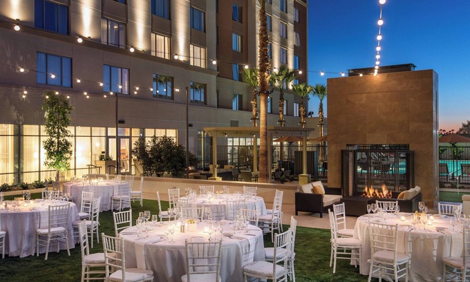 Irvine Hotel | Courtyard Irvine Spectrum