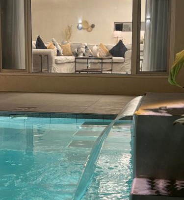 Al-Hofuf Ski Chalet | Cove Chalet 1شاليه كوڤ