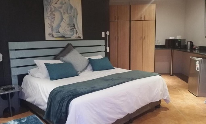 East London Bed & Breakfast | Cove Rock Lodge on Cowrie