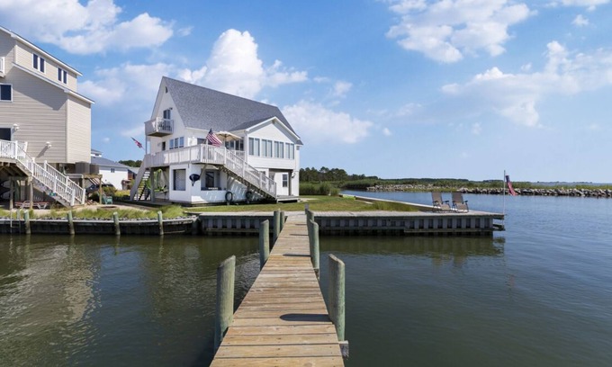 Captain's Cove House | Coves Point - You can't get more Waterfront than this!